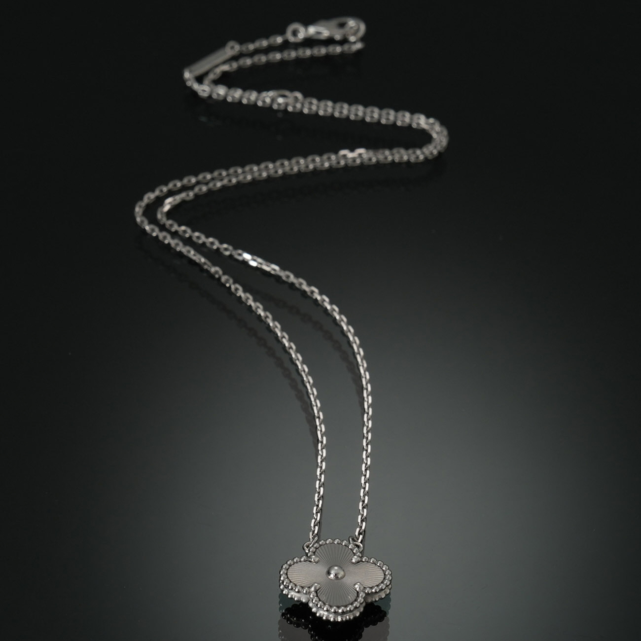 Van Cleef & Arpels(USED)반클리프앤아펠 빈티지 알함브라 네크리스